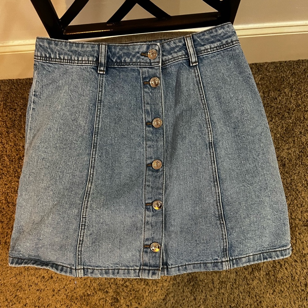 H&M denim buttoned skirt